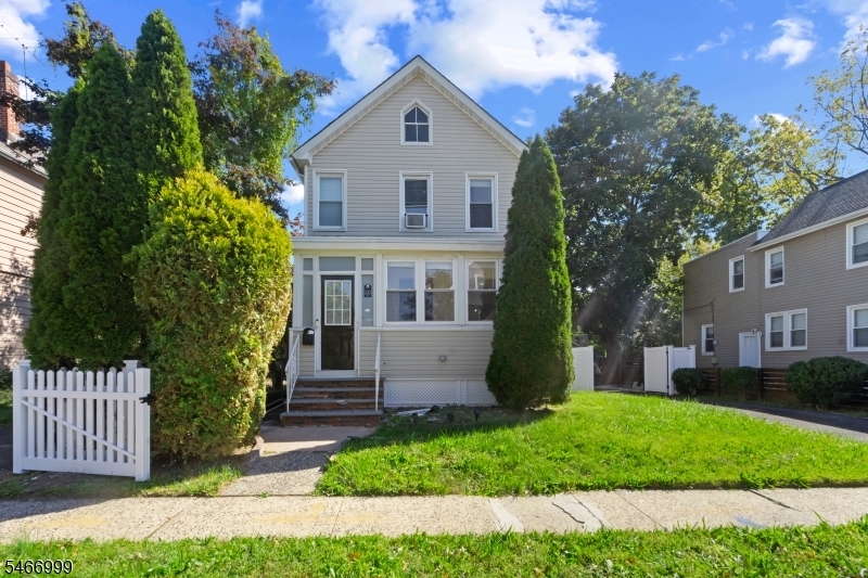 20 Lake Street East Orange NJ 07017
