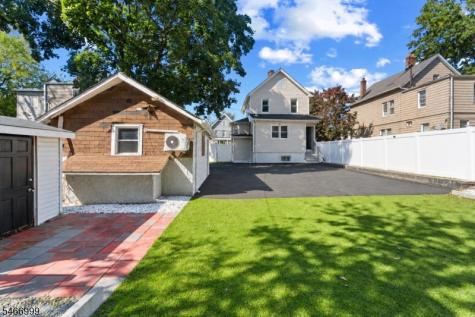 20 Lake Street East Orange NJ 07017