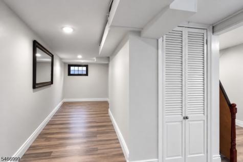 20 Lake Street East Orange NJ 07017