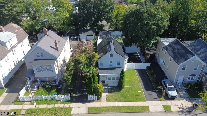 20 Lake Street East Orange NJ 07017