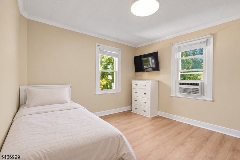 20 Lake Street East Orange NJ 07017