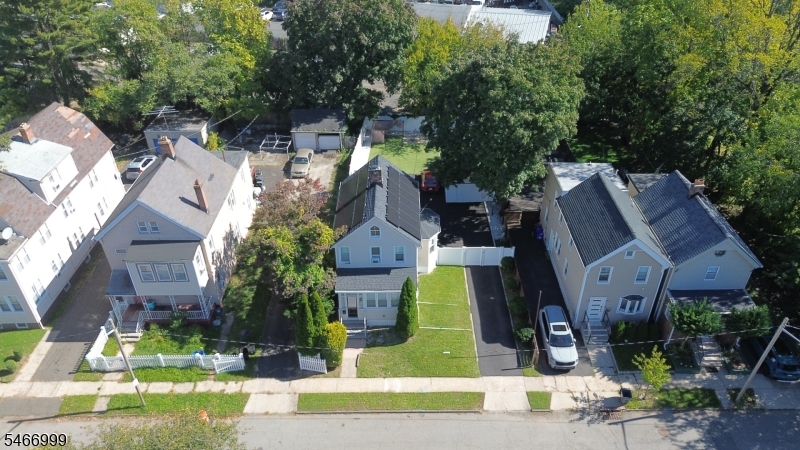 20 Lake Street East Orange NJ 07017