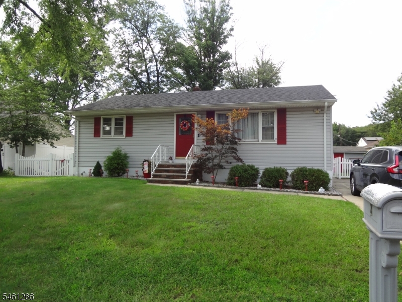 4 Wilbur Terrace Sayreville NJ 08872