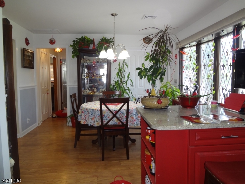 4 Wilbur Terrace Sayreville NJ 08872