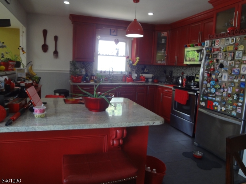 4 Wilbur Terrace Sayreville NJ 08872