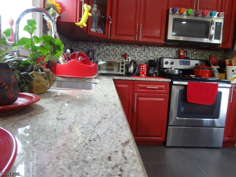 4 Wilbur Terrace Sayreville NJ 08872