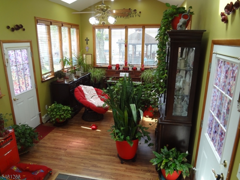 4 Wilbur Terrace Sayreville NJ 08872