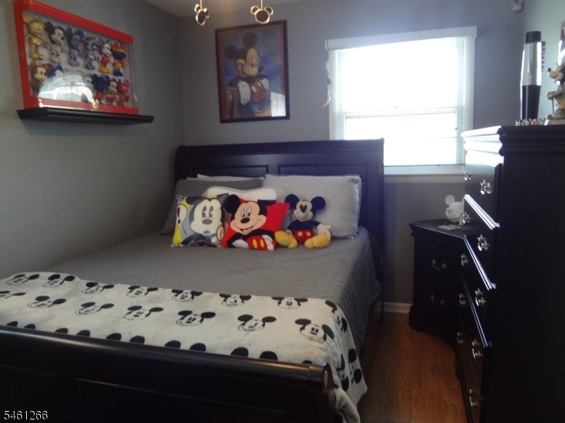 4 Wilbur Terrace Sayreville NJ 08872
