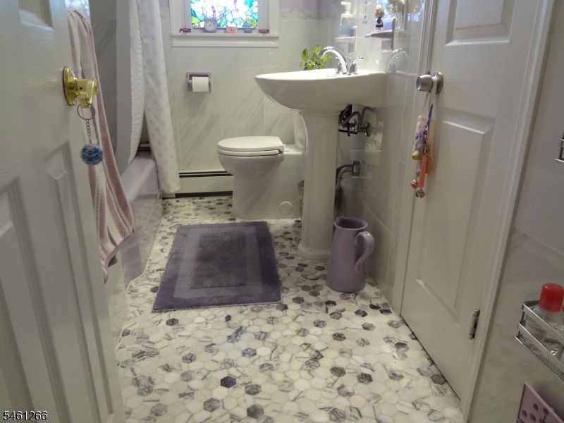 4 Wilbur Terrace Sayreville NJ 08872