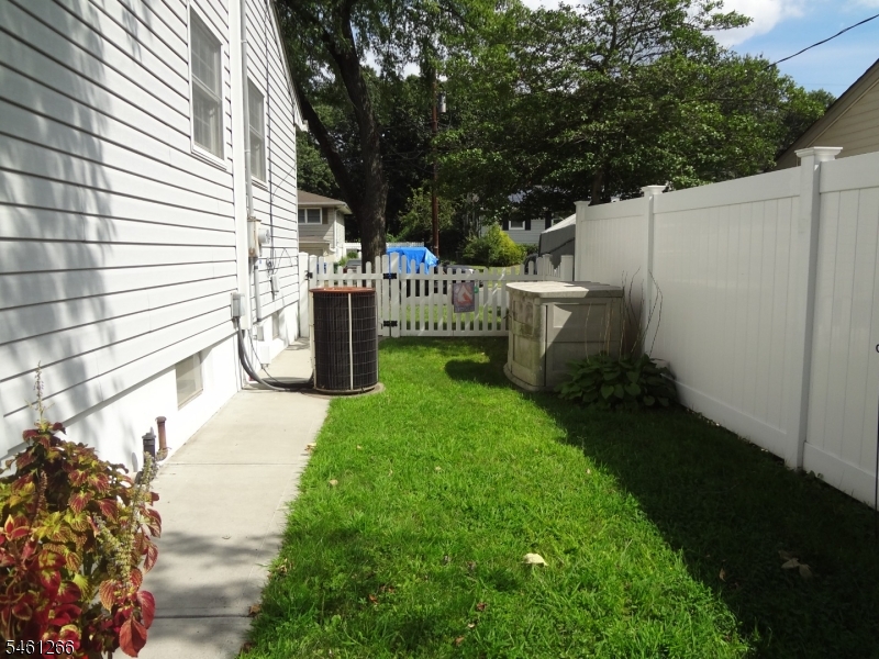 4 Wilbur Terrace Sayreville NJ 08872