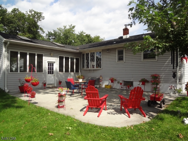 4 Wilbur Terrace Sayreville NJ 08872