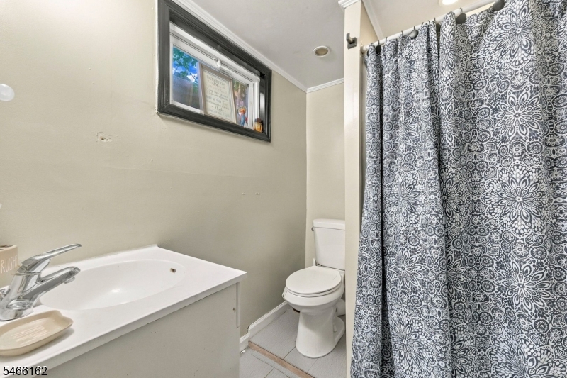 27 Harrison Avenue Carteret NJ 07008
