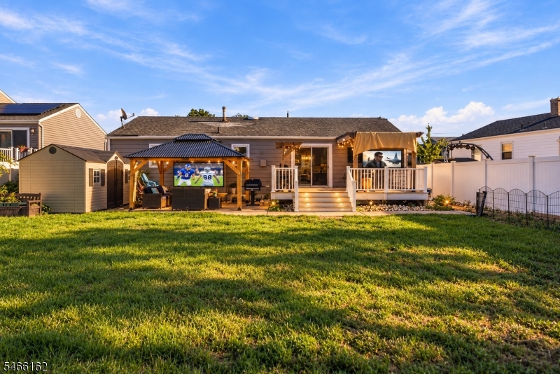 27 Harrison Avenue Carteret NJ 07008