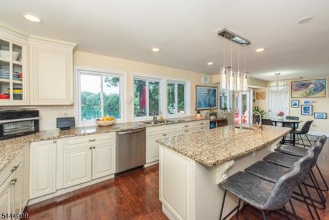 146 Lakewood Drive Denville NJ 07046