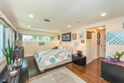 146 Lakewood Drive Denville NJ 07046