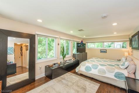 146 Lakewood Drive Denville NJ 07046