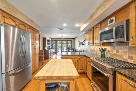 457 Russell Avenue Wyckoff NJ 07481