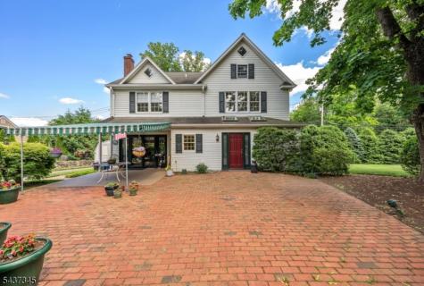 457 Russell Avenue Wyckoff NJ 07481