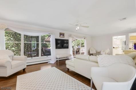 6 Kristen Court Wayne NJ 07470