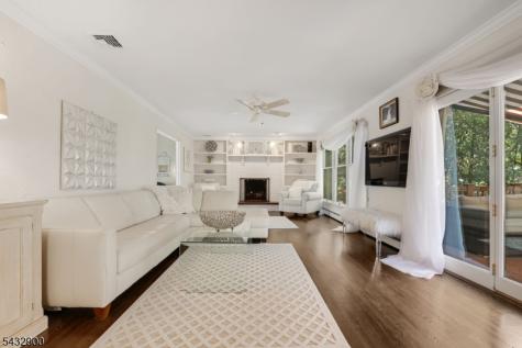 6 Kristen Court Wayne NJ 07470