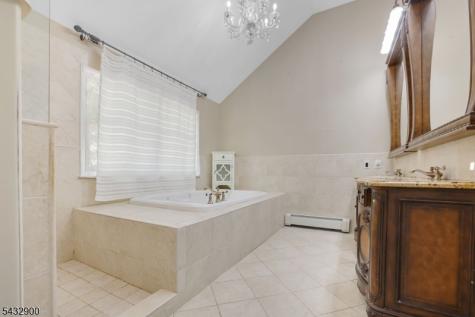6 Kristen Court Wayne NJ 07470