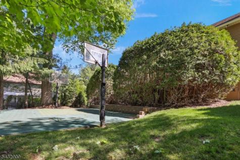 6 Kristen Court Wayne NJ 07470