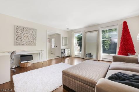 6 Kristen Court Wayne NJ 07470