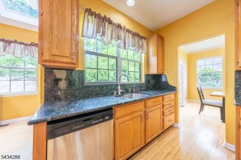 16 Landau Road Bernards NJ 07920