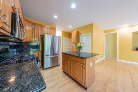 16 Landau Road Bernards NJ 07920