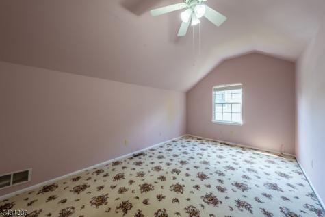 16 Landau Road Bernards NJ 07920