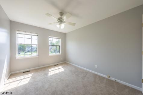 16 Landau Road Bernards NJ 07920