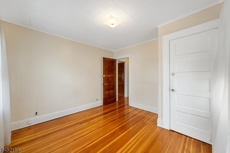 710 Bailey Avenue Elizabeth NJ 07208