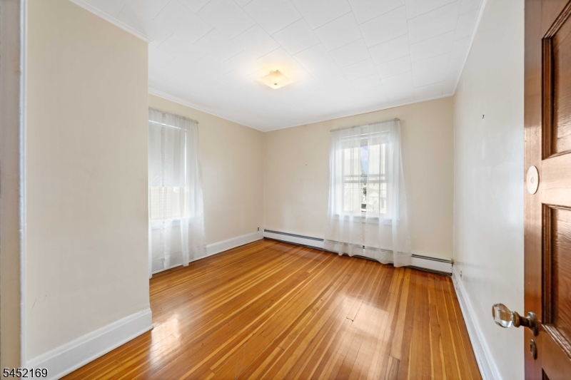 710 Bailey Avenue Elizabeth NJ 07208