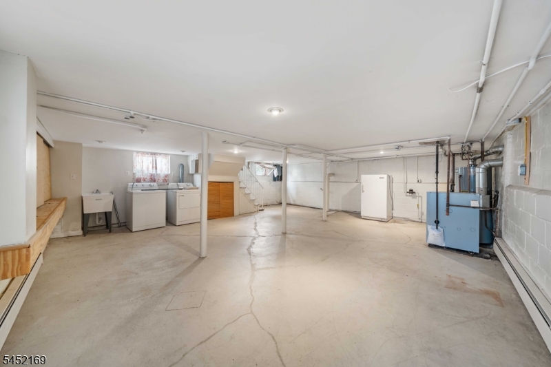 710 Bailey Avenue Elizabeth NJ 07208