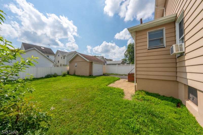 710 Bailey Avenue Elizabeth NJ 07208