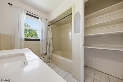 11 Koclas Drive Netcong NJ 07857