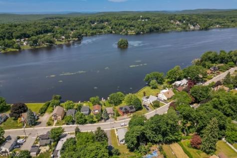 11 Koclas Drive Netcong NJ 07857