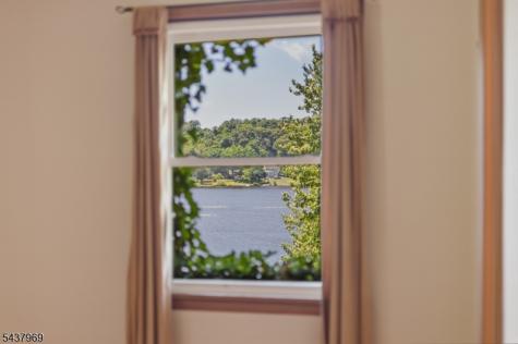 11 Koclas Drive Netcong NJ 07857