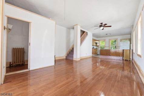55 Thompson Street Raritan NJ 08869