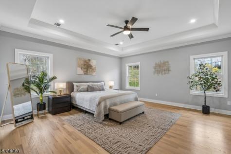 518 Cardinal Lane Green Brook NJ 08812