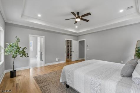 518 Cardinal Lane Green Brook NJ 08812