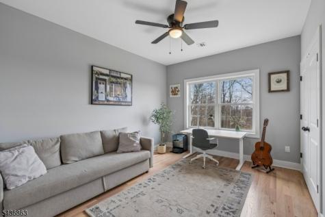 518 Cardinal Lane Green Brook NJ 08812
