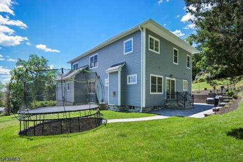518 Cardinal Lane Green Brook NJ 08812