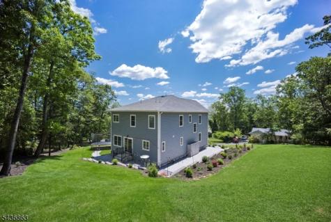 518 Cardinal Lane Green Brook NJ 08812