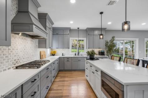 518 Cardinal Lane Green Brook NJ 08812