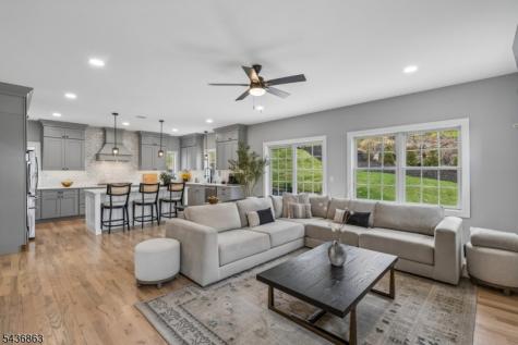 518 Cardinal Lane Green Brook NJ 08812