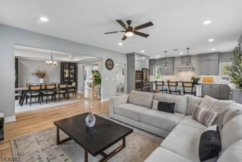 518 Cardinal Lane Green Brook NJ 08812