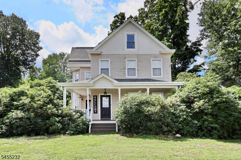 142 Wyckoff Waldwick NJ 07463
