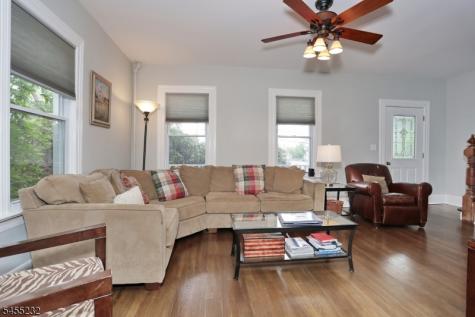 142 Wyckoff Waldwick NJ 07463