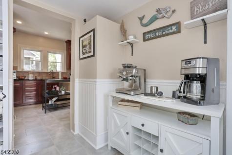 142 Wyckoff Waldwick NJ 07463